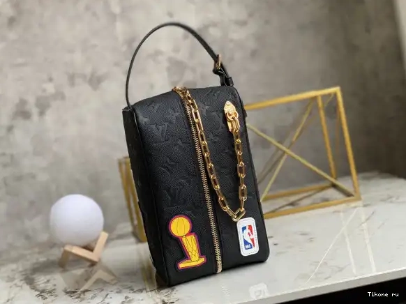 Affordable LVXNBA VUITTON LOUIS DOPP CLOAKROOM KIT 0707
